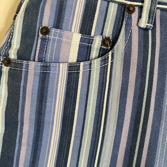 Vintage 90s Bill Blass Puple and Blue Striped Size 6 Jean Shorts - Picture 4 of 7